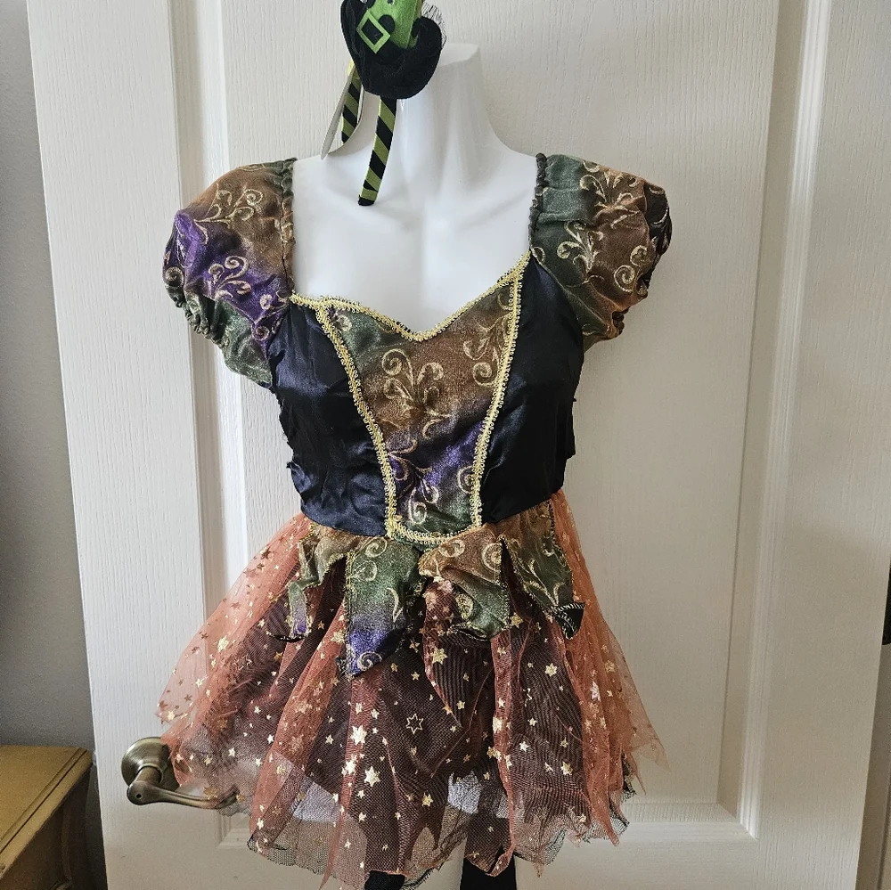 Disguise pretty witch